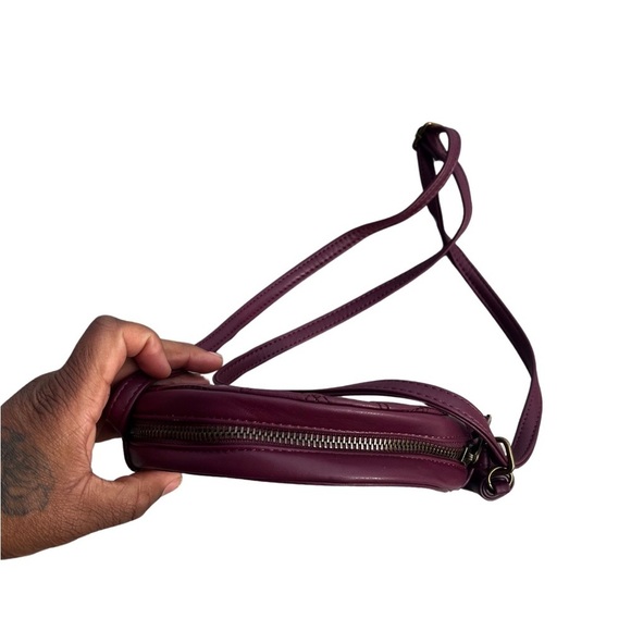 Art Class Crossbody Bag Burgundy - Picture 5 of 6